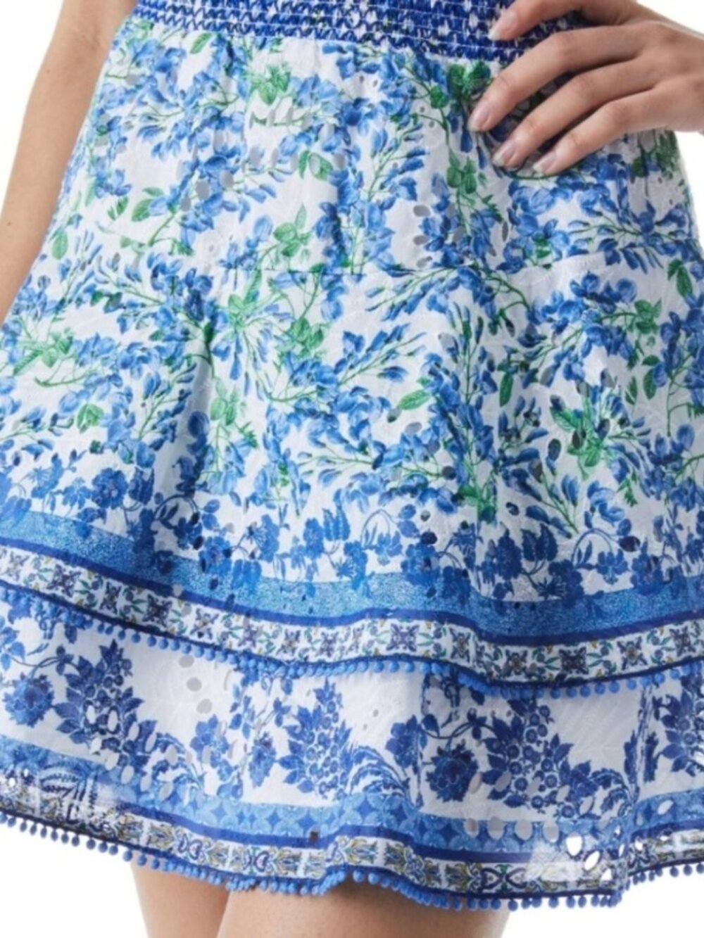 ALICE + OLIVIA Crawford Smocked Blue & White Floral Ruffled Mini Skirt Size S